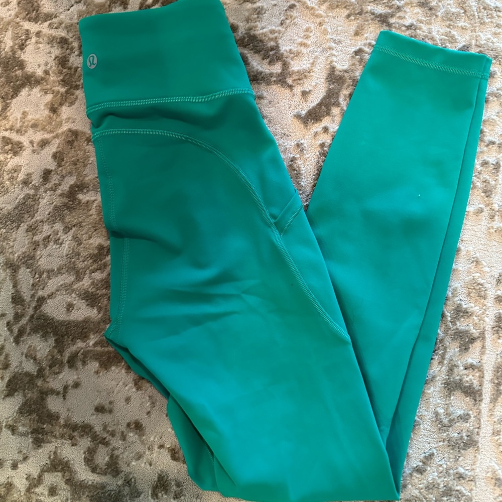 Lululemon Invigorate legging